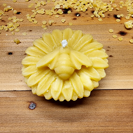 Floating Sunflower With Bee Pure Beeswax Candle