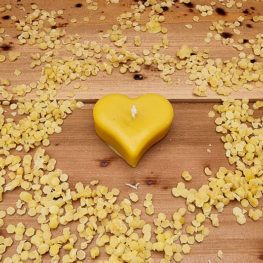 Floating Heart Pure Beeswax Candle